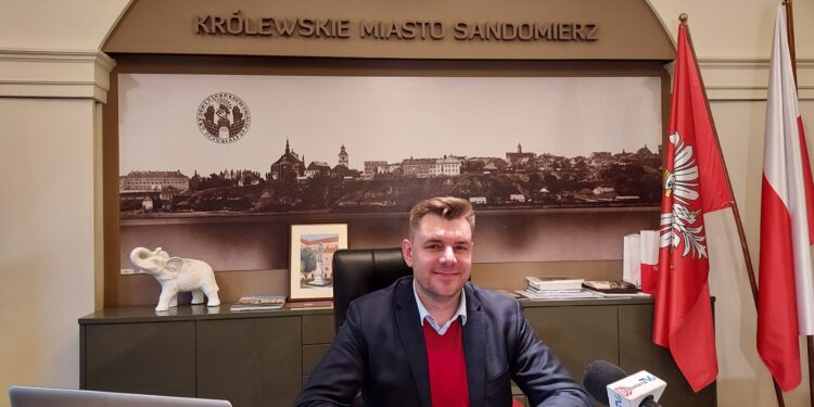 Sandomierz: Jest stanowisko burmistrza w sprawie budowy sklepu wielkopowierzchniowego.