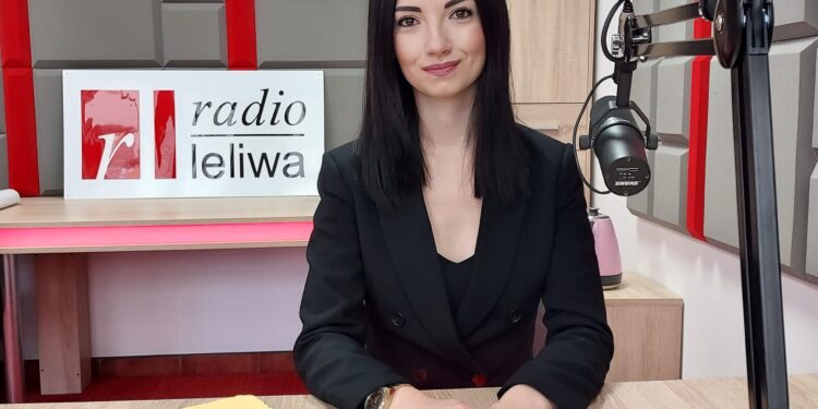 Sandomierz: „Akuszerka, połóg, kumy…” jak rodziło się dawniej na Sandomierszczyźnie?