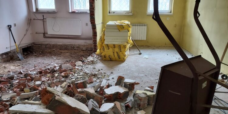 Sandomierz: Rozpoczął się kapitalny remont i nadbudowa biblioteki.