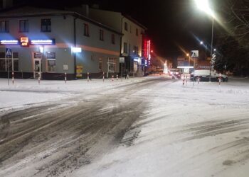Zima na drogach Tarnobrzega.