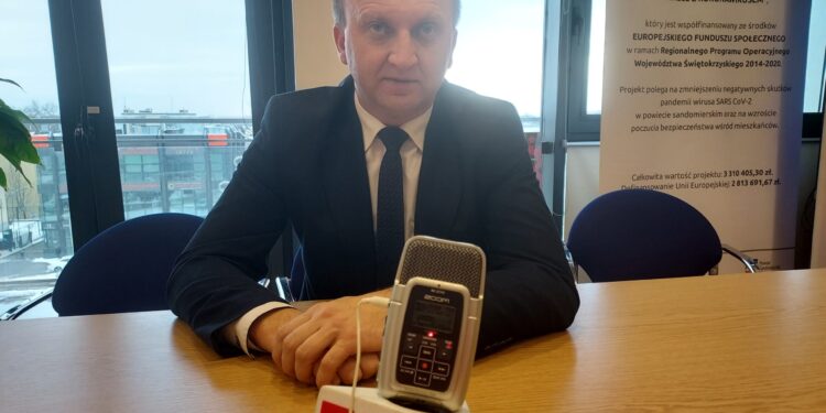 Sandomierz: Do czwartku zgłoszenia do szczepienia osób z grupy zero.