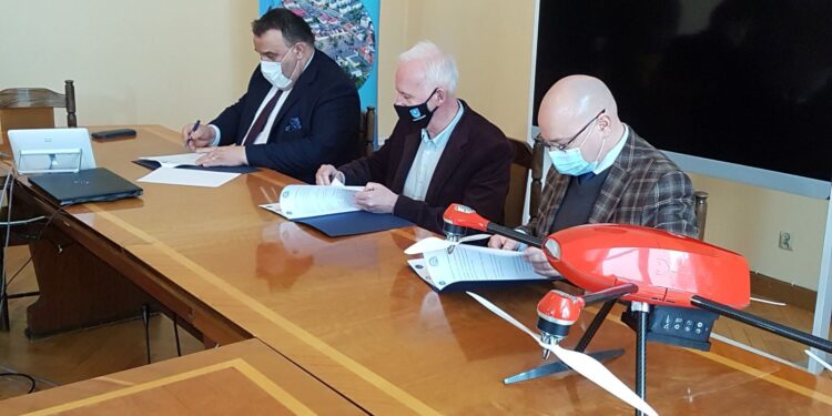 Tarnobrzeg. Uczniowie „Prymasówki” będą obsługiwać drony.