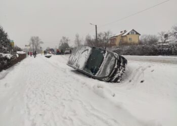 Gorzyce. Kolizja trzech aut