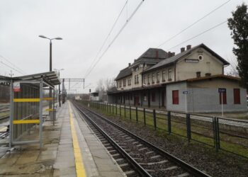 Tarnobrzeg. Przejęcie i remont budynku dworca PKP nie jest obecnie priorytetem dla miasta.