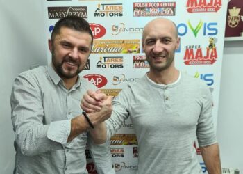 Sandomierz: SKS „Wisła” Sandomierz przedłużyła kontrakt z trenerem Rafałem Wójcikiem.