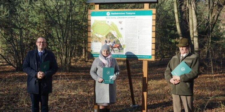 Przecław: Szlak konny  – Z konikiem polskim