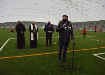 Stalowa Wola: Hala pneumatyczna już oddana do użytku