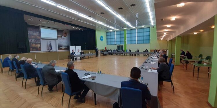 Mielec: Na jakich zasadach i kto płaci za transport ?