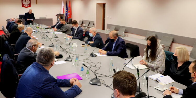 Mielec:   Wszyscy zgadzają się na transport zbiorowy
