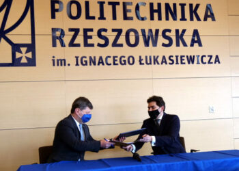 Stalowa Wola: Podpisana umowa na obsługę Laboratorium Międzyuczelnianego