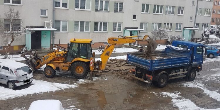 Tarnobrzeg. Mieszkańcy ulicy Dekutowskiego bez wody.