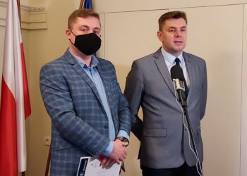 Sandomierz: Stanowisko burmistrza w sprawie Szkoły Podstawowej nr.2