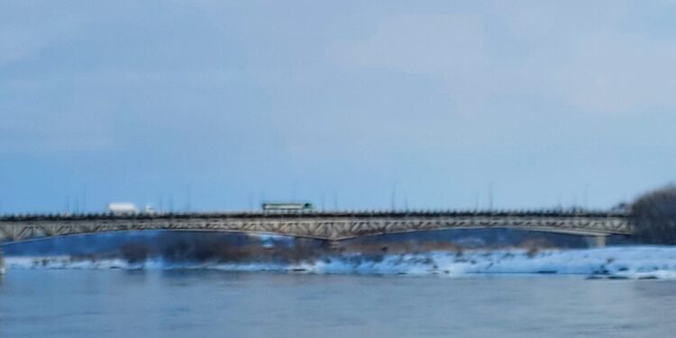 Sandomierz: Wody Wisły w strefie wód wysokich ale jest bezpiecznie.