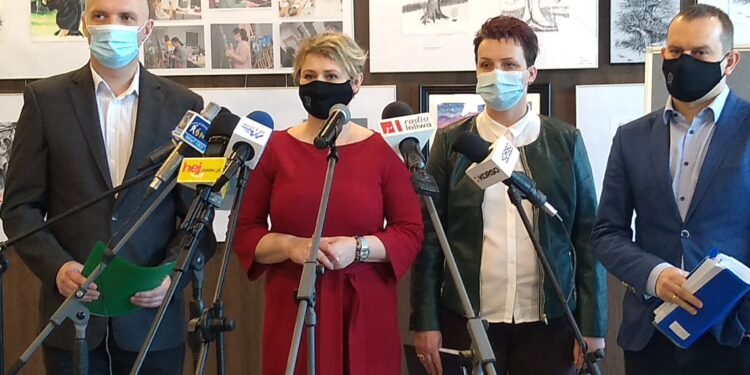 Wylów, Przecław: Kontrowersyjna transakcja.