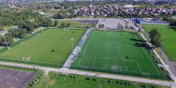 Mielec: Będą miały swoje zadaszenie