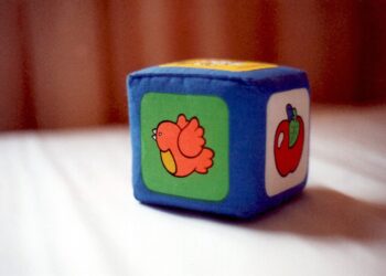 Tarnobrzeg. Roczne dziecko bez opieki.