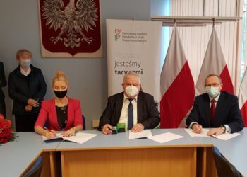 Ożarów: Bus do projektu zakupiony