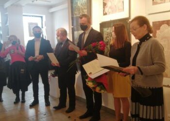 Sandomierz: Artur Bartkiewicz zwycięzcą „Porównań 29”.