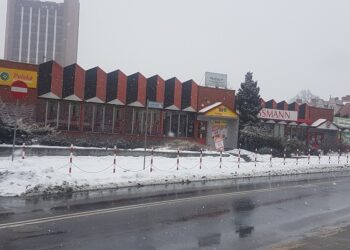 Tarnobrzeg. Ma stanąć w centrum. Dwa piętra, dużo przeszkleń, podziemny parking.