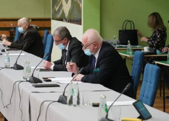 Mielec:   Tajne głosowanie z remisem w tle