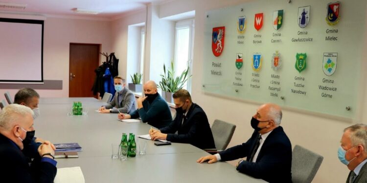 Mielec: Po raz kolejny apelują o poprawę bezpieczeństwa…