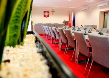 Mielec: Etatowy czy nieetatowy ?