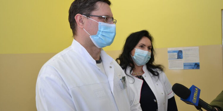 Stalowa Wola: W szpitalnym punkcie szczepień nie brakuje szczepionek przeciw COVID