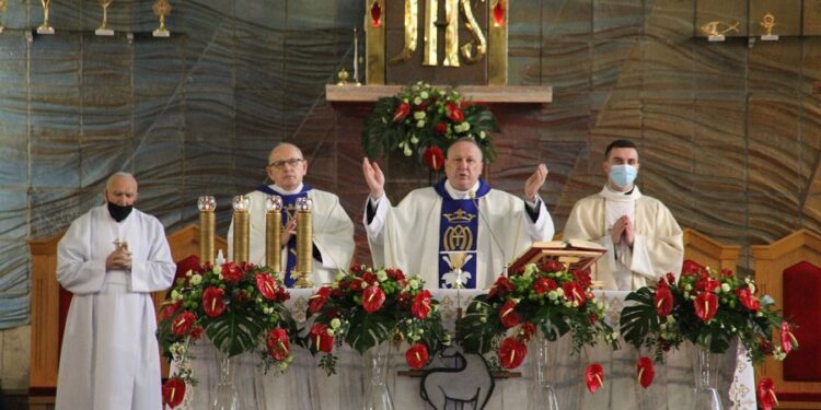 Tarnobrzeg. 20-lecie Hospicjum Świętego Ojca Pio.