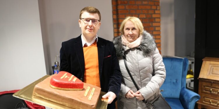 Ostrowiec Św.: Orkiestra jeszcze gra