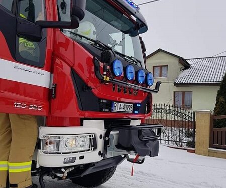 Tarnobrzeg, powiat tarnobrzeski. Czujnik czadu zawył. Interweniowali strażacy OSP z Trześni.