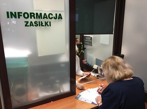 Region. Przedłużono dodatkowy zasiłek opiekuńczy.