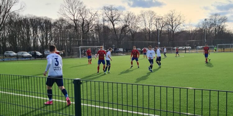 Sandomierz: SKS Wisła Sandomierz się odmładza. Pierwszy wygrany mecz.