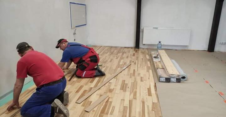 Zawichost: Postępują prace remontowe w zabytkowej remizie.