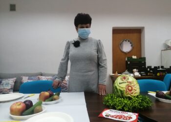 Sandomierz: Trwa zbiórka żywności dla seniorów w ramach akcji „Wielkanoc z PCK”.