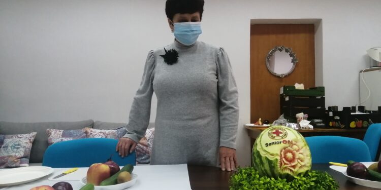 Sandomierz: Trwa zbiórka żywności dla seniorów w ramach akcji „Wielkanoc z PCK”.