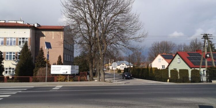 Grębów. Chcą poprawy bezpieczeństwa na skrzyżowaniu w Stalach