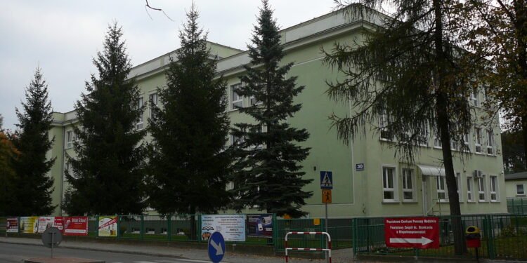 Mielec: 120 dni na remont boiska przy SP3