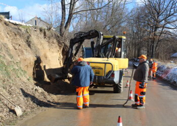 Gromadzice: Odbudowa drogi powiatowej