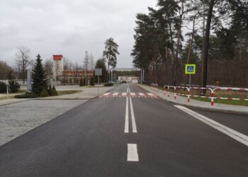 Nowa Dęba. Z Budy Stalowskiej dojedziesz na strefę ekonomiczną