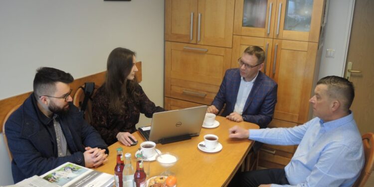 Padew Narodowa: Być bliżej internetu