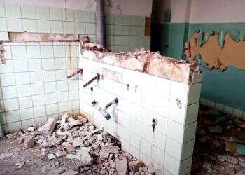 Pustków: Budynek czeka na swojego kupca
