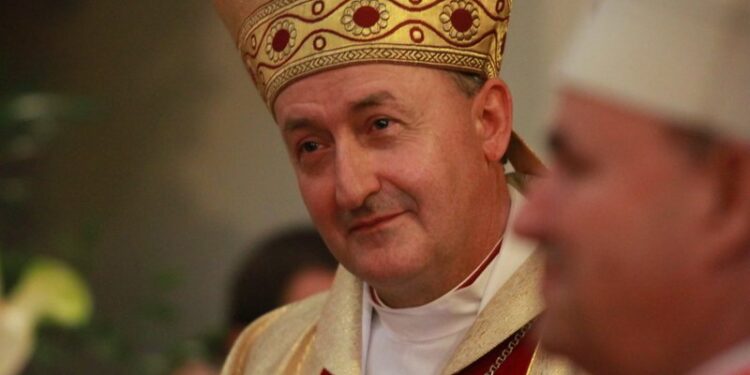 Mielec: 10 norm dla diecezji tarnowskiej.