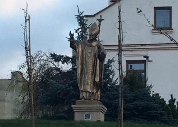 Stalowa Wola: Ludowe wzory na pisankach współczesną inspirację