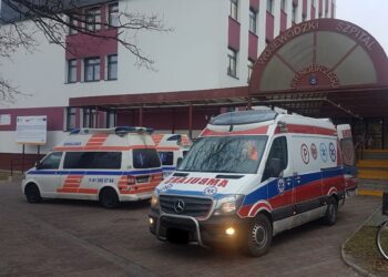 Tarnobrzeg. Karetka bez lekarza. Sprzeciw. Radni podpisują petycję.