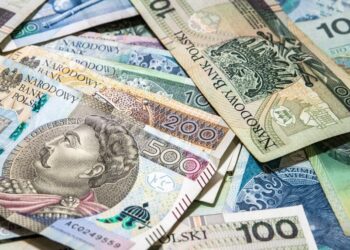 Świętokrzyskie: Emeryci i renciści, nie dajcie się nabrać oszustom.