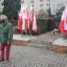 Tarnobrzeg. Złożyli wiązanki i zapalili znicze przed popiersiem niezłomnego „Zapory”.