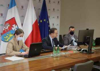Region: O przyszłości regionalnych lotnisk