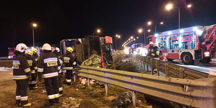 Podkarpackie: Tragiczny wypadek autokaru.