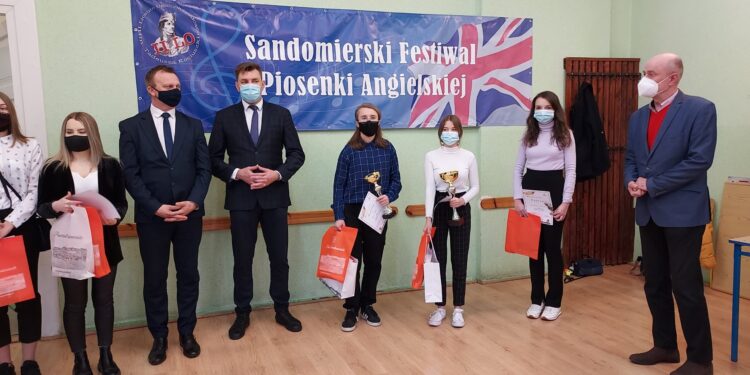 Sandomierz: Finał XXI Sandomierskiego Festiwalu Piosenki Angielskiej.