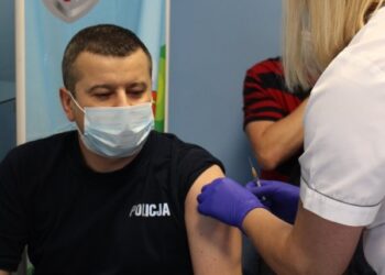 Tarnobrzeg. Rozpoczęły się szczepienia służb mundurowych